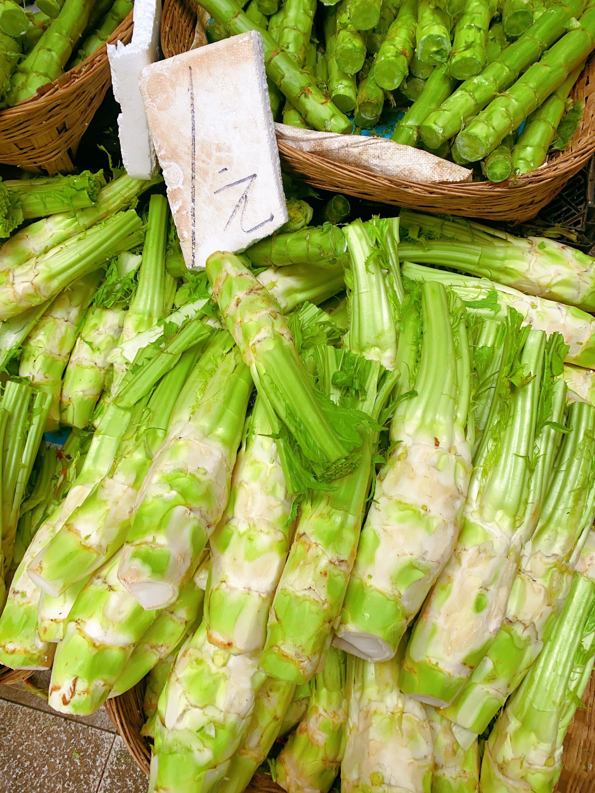 春天的蔬菜便宜