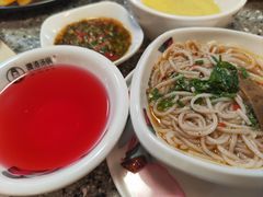 -嘎洒汤锅·花腰傣美食