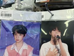 -Love Star追星馆(上海静安大悦城店)