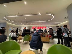 大堂-星巴克臻选(北京银泰店)