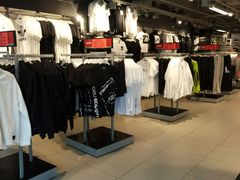 -adidas(滔搏新城吾悦广场店)