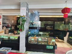 -鹏城人家海鲜酒家·23年老字号(较场尾店)