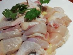 吃稻谷文昌鸡-千岛蚝高压锅生蚝·人参火锅(白云万达店)