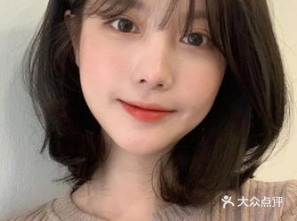 短发推荐超火初恋头喜欢短发的妹纸可以尝试一下这款可盐可咸的初恋头哦一#漫画刘海#法式刘海可以根据脸型设计更好的修饰脸型显脸小超减龄搭配上一款正确的微潮色黑茶色茶棕色摩卡色灰青色更是完美看起来更加甜美可爱