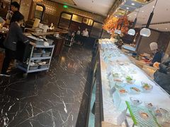 -半岛翡丽海鲜自助餐厅(观风亭店)