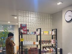 -伟伟宠物医院·CT影像中心·瑞派犬猫综合性门诊(汉口总院)