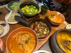 -云海肴·汽锅鸡·云南菜(天山百盛优客店)