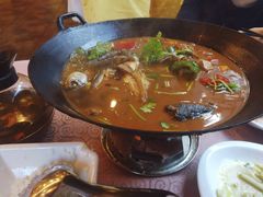 地锅湖鲜-假日花园主题餐厅