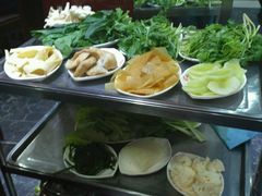 -盛源川香鱼火锅(西小区总店)