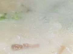 -尚尚仙·酸汤猪手·猪肚鸡火锅(华联万柳购物中心店)