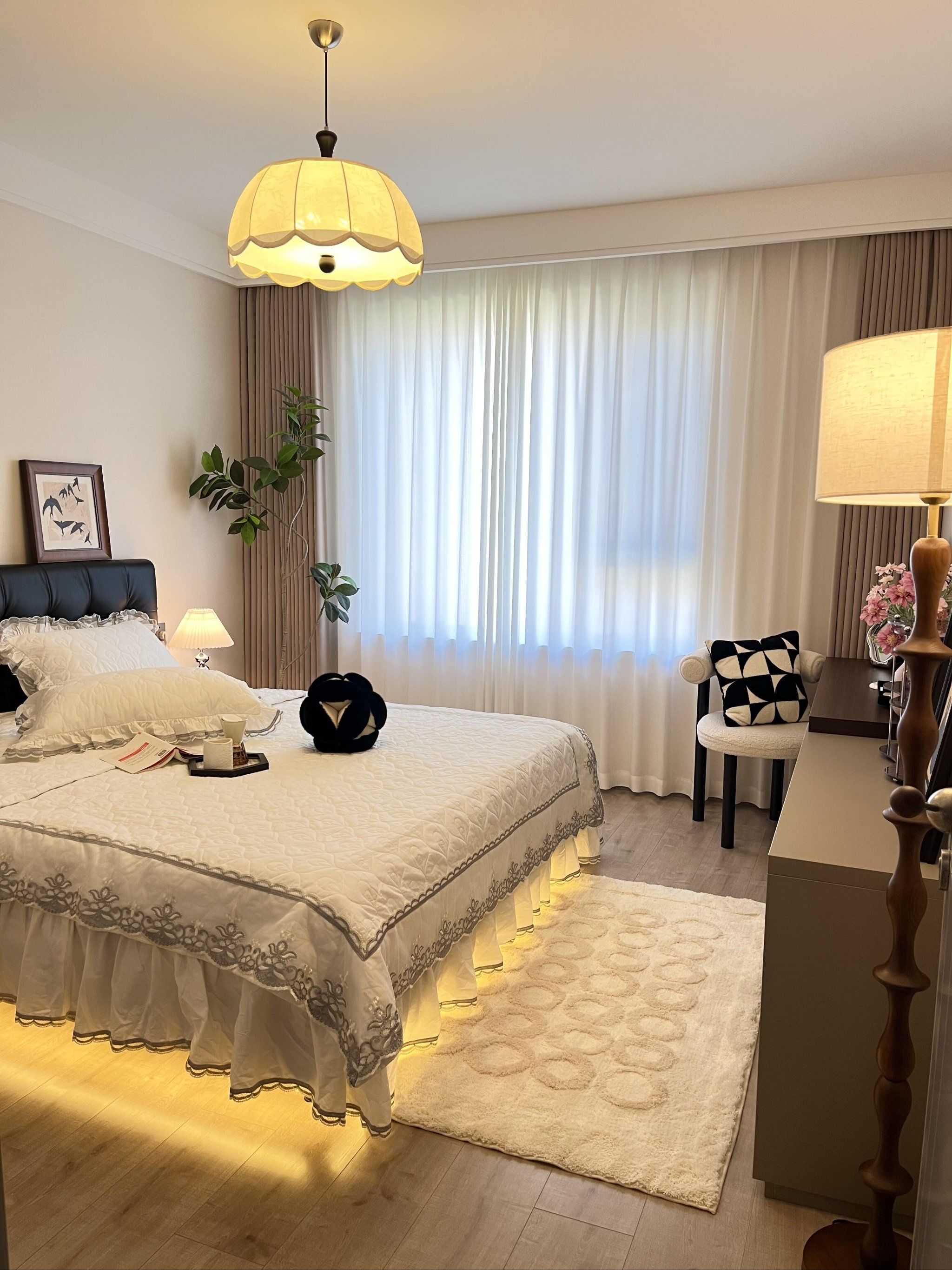 温温柔柔的卧室 哪个女孩不爱呢