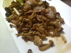 蟹味双菇蒜香肉-同喜烤鸭店(光芒店)