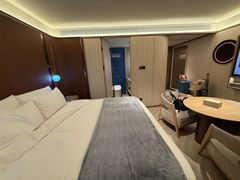 -深圳罗湖口岸国贸桔子水晶酒店