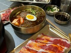 -围炉肉舍丹东海鲜烤肉·烤活鳗(步行街店)