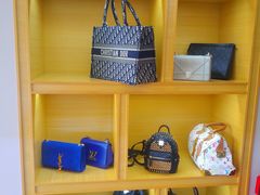 -沐渔二手奢侈品黄金手表包包回收·中古店(广州塔店)