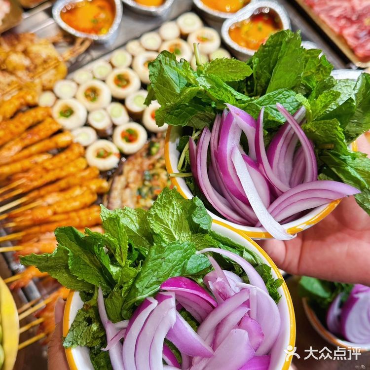 打工人的周末，我和朋友们的宵夜时间又到啦