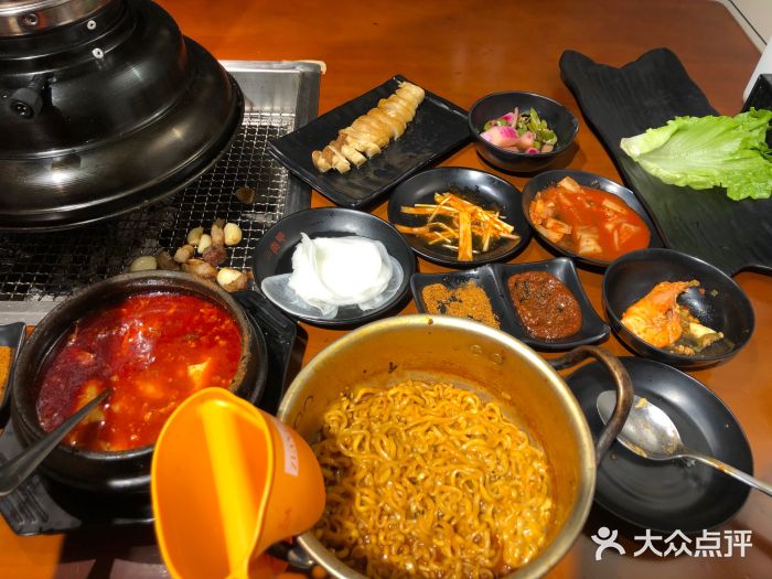 肉甲韩国木炭烤肉(新壹街1店)图片