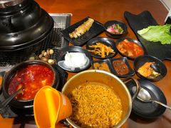 -肉甲韩国木炭烤肉(新壹街1店)
