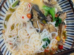 -鲜越鲜鱼粉(财富购物中心店)
