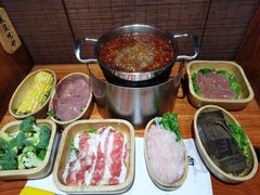 -独食火锅·半米屋台(直营总店)