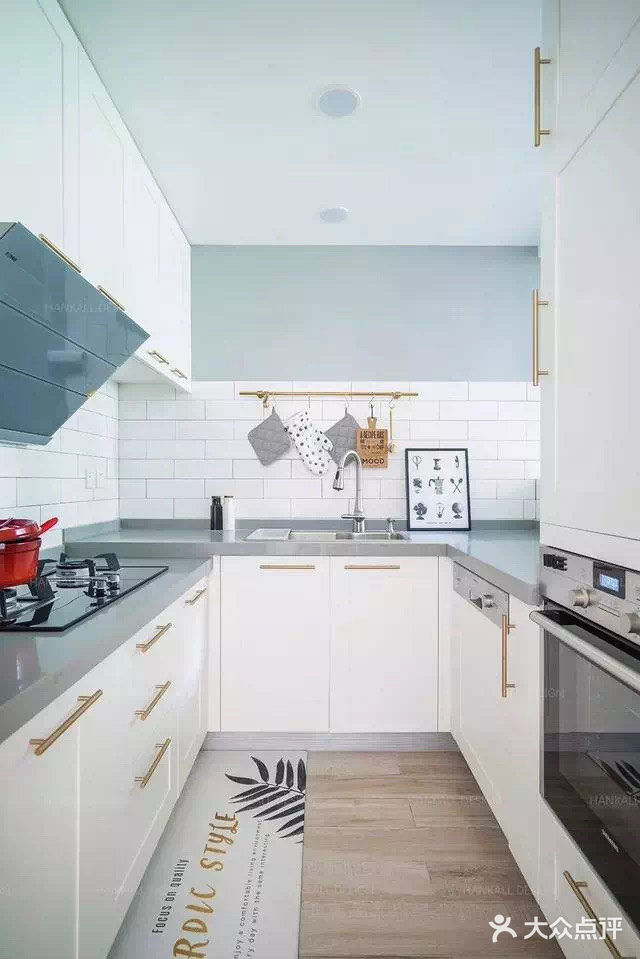 今日分享 厨房台面做成高低台才是厨房正确的打开方式吧