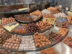 -Laderach 莱德拉(上海环贸iapm店)