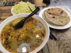 -王小王羊汤馅饼(欧亚商都店)