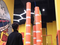 -爱蹦iBOON蹦床运动馆(江汉店)