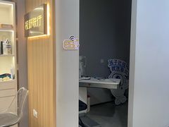 -视野联行眼镜·蔡司·尼康·豪雅·依视路(青浦宝龙店)