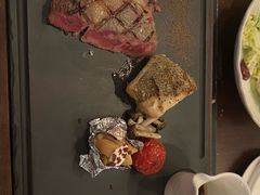 -恰餐厅及酒吧 CHAR Bar & Grill (北京丽都皇冠假日店)