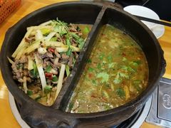 -榕江牛瘪牛肉火锅