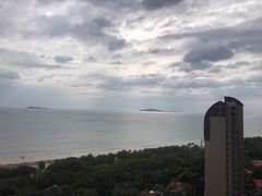 -三亚湾海居铂尔曼度假酒店