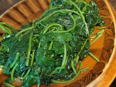 蒜蓉爆炒番薯叶-海南人酒家·白切文昌鸡·二十三年老字号(水荫路店)