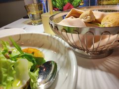明虾色拉-Kathleen's Waitan 凯圣琳江景西餐厅(外滩店)