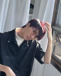 -V7 HAIR SALON