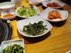 -唯成•韩国炭火烤肉 유성고기