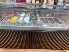 面包甜点陈列柜-VENCHI 闻绮(北京国贸商城店)