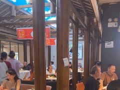 -阿瓦山寨·湘菜现炒·剁椒鱼头王(咸阳总店)