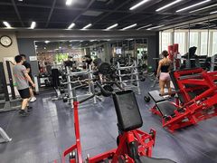 -立峰超越健身中心(先天下店)