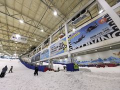 -乔波室内滑雪场