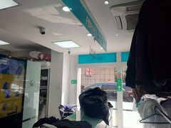 -福奈特洗衣·洗鞋·奢侈品护理(宝山一二八纪念路店)