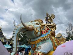 -七彩云南欢乐世界