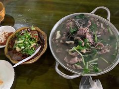-小杨翘脚牛肉