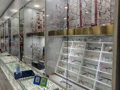 -朱师傅眼镜·蔡司·依视路·尼康(市先进店)