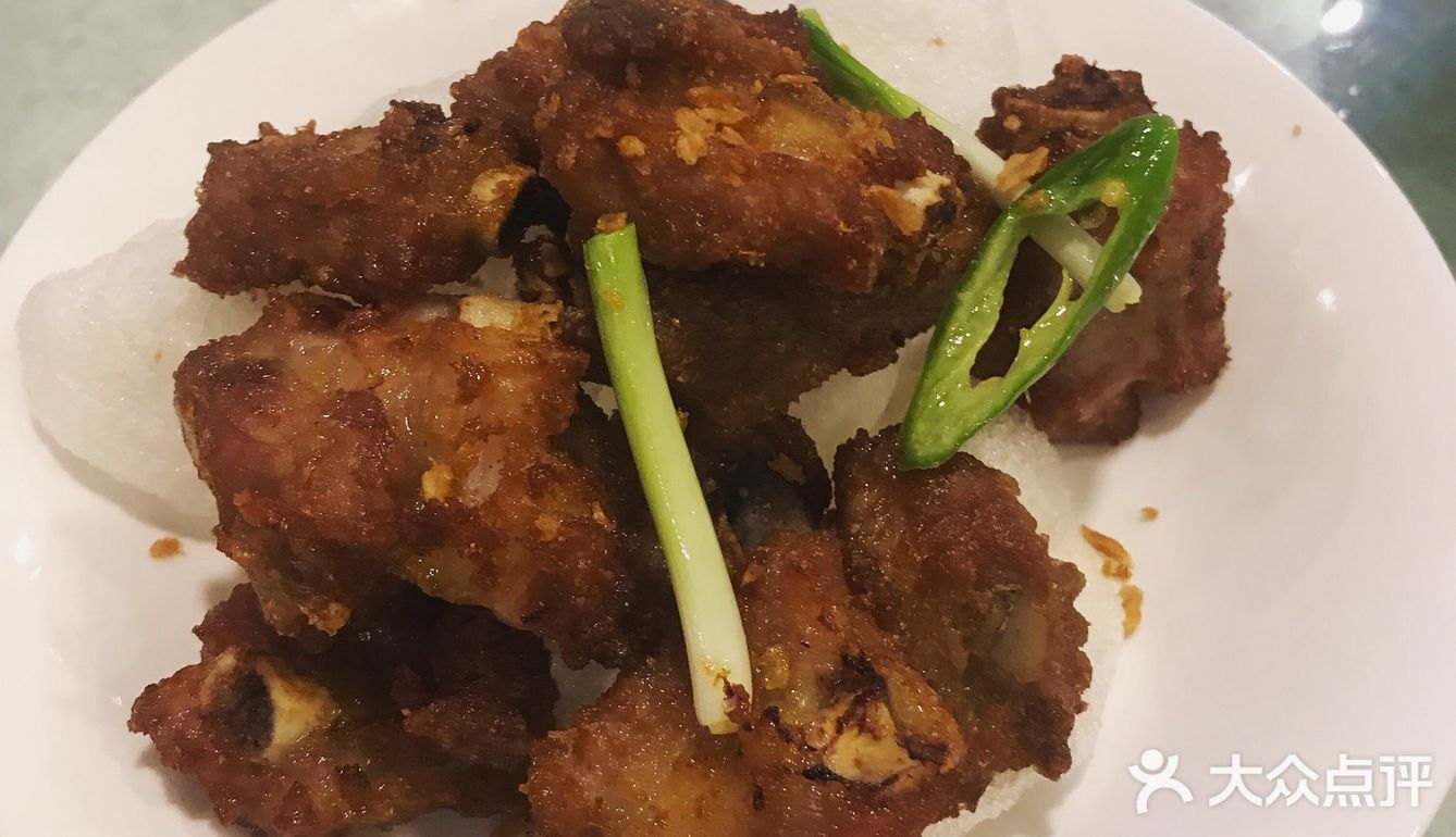 蒜香骨蛮好吃的，肉多，都吃完了