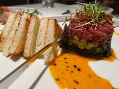 牛肉塔塔配牛油果黑橄榄酱-Solo(衡山路店)