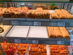 -花园饼屋·吐司蛋糕面包(星海店)