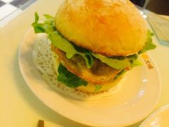 -新大咀港式茶餐厅(宝山万达店)