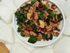 -品鲜村农家菜·阳澄湖大闸蟹(总店)