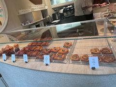 -VERIE BAKEHOUSE